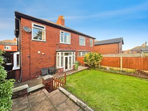 Rear- click for photo gallery